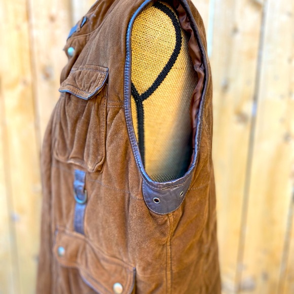 Suede and Leather Vest - Picture 5 of 10
